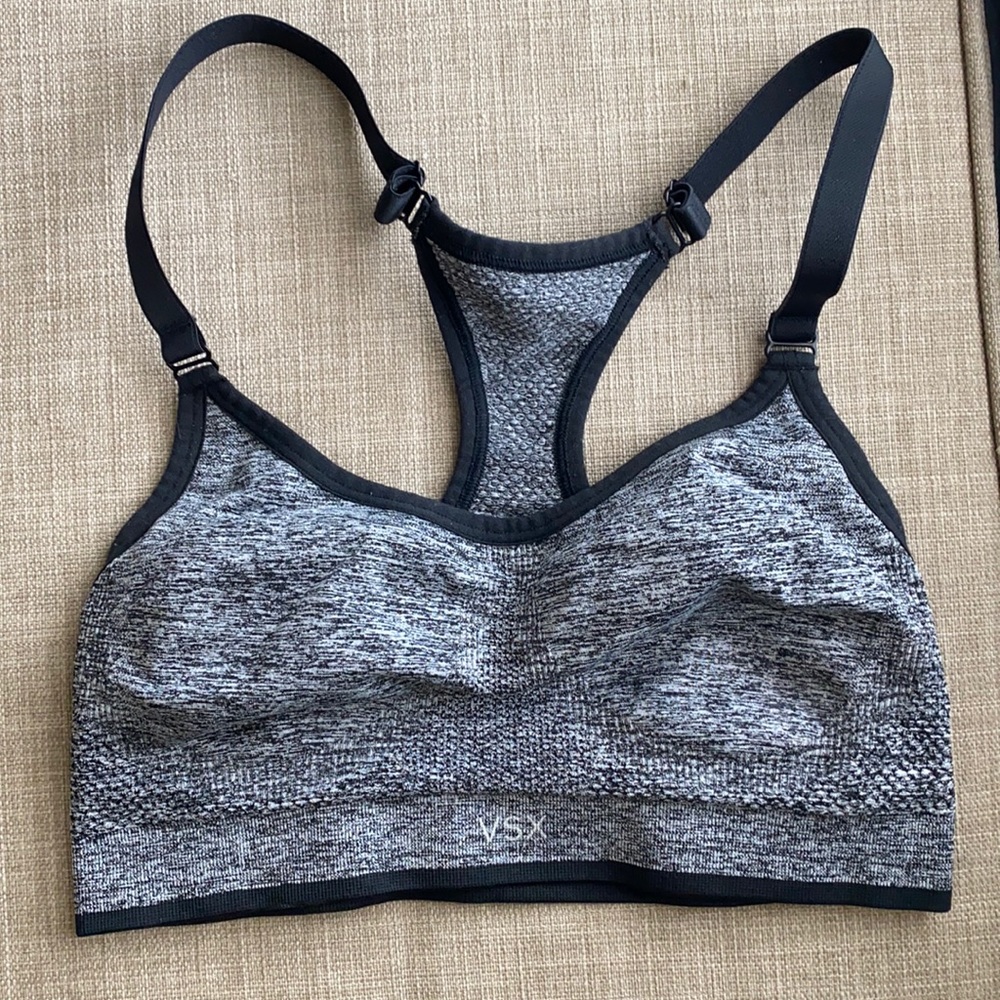 Gently Used VS Sports Bra - Small